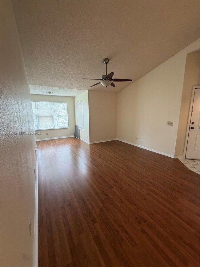 Building Photo - 12950 Vista Isles Dr