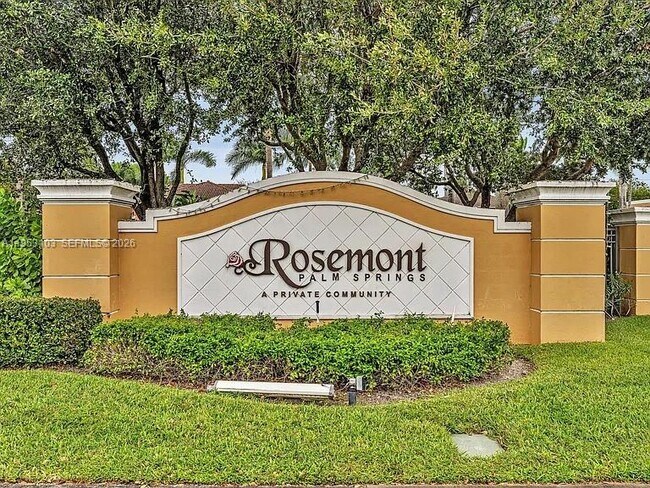 Building Photo - 3561 Forest Hill Blvd