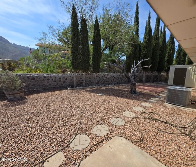 Building Photo - 316 Barbaree Dr