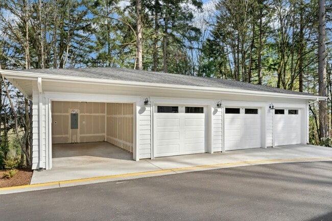 Building Photo - 3bd/2.75ba Redmond Home