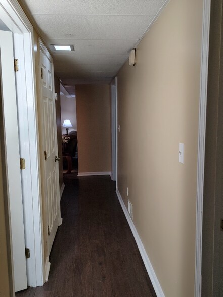 Building Photo - 5204 Roman Dr