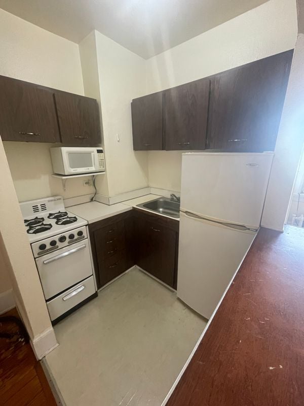 Building Photo - 3007 N Calvert St