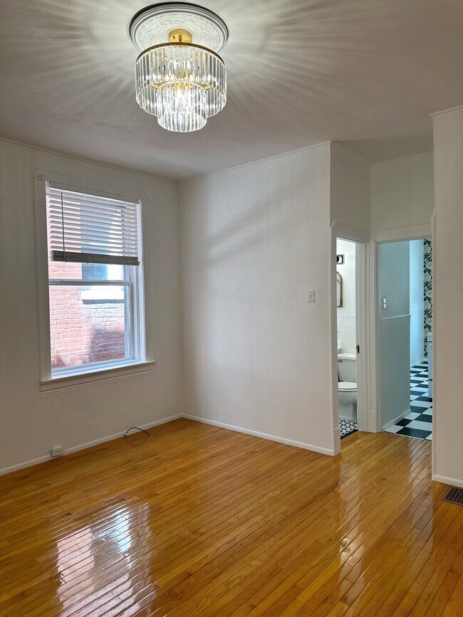 Building Photo - 4269 Botanical Ave