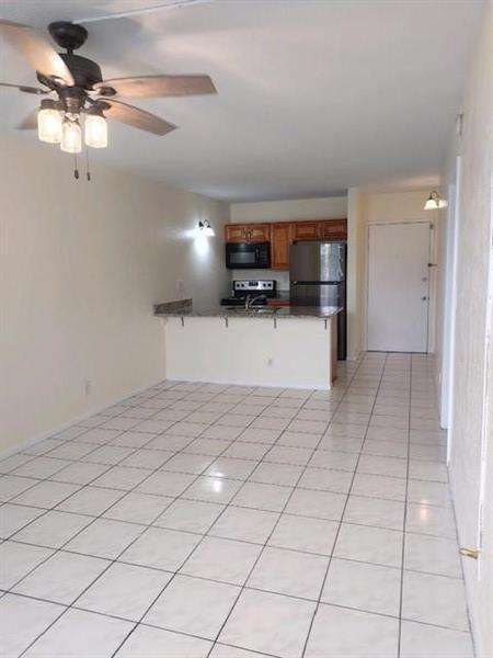 Building Photo - 2501 Riverside Dr