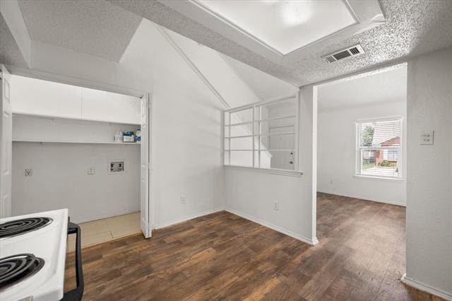 Building Photo - 311 Kings Way Dr