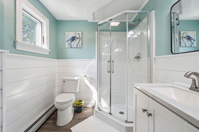 Building Photo - 2 Dover Ave