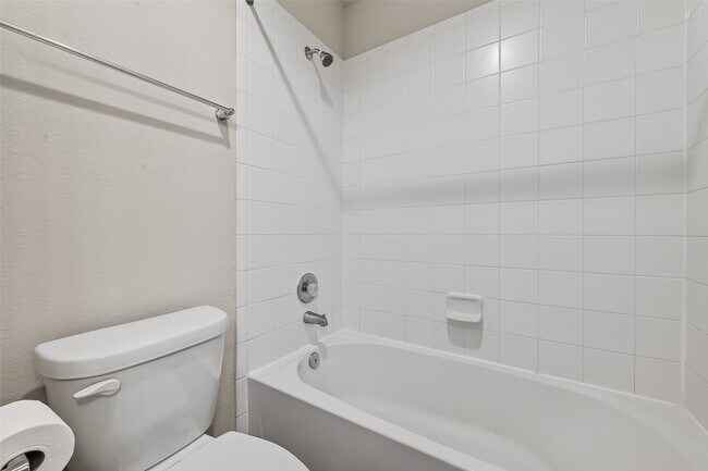 Building Photo - 3015 Lightles Manor Ct