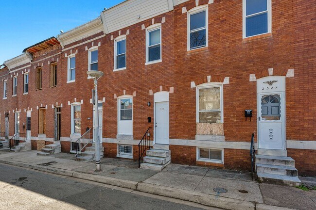 Building Photo - Beautiful Newly Renovated 3 Bedroom with a Large Basement For Rent in Mill Hill District of Balti...