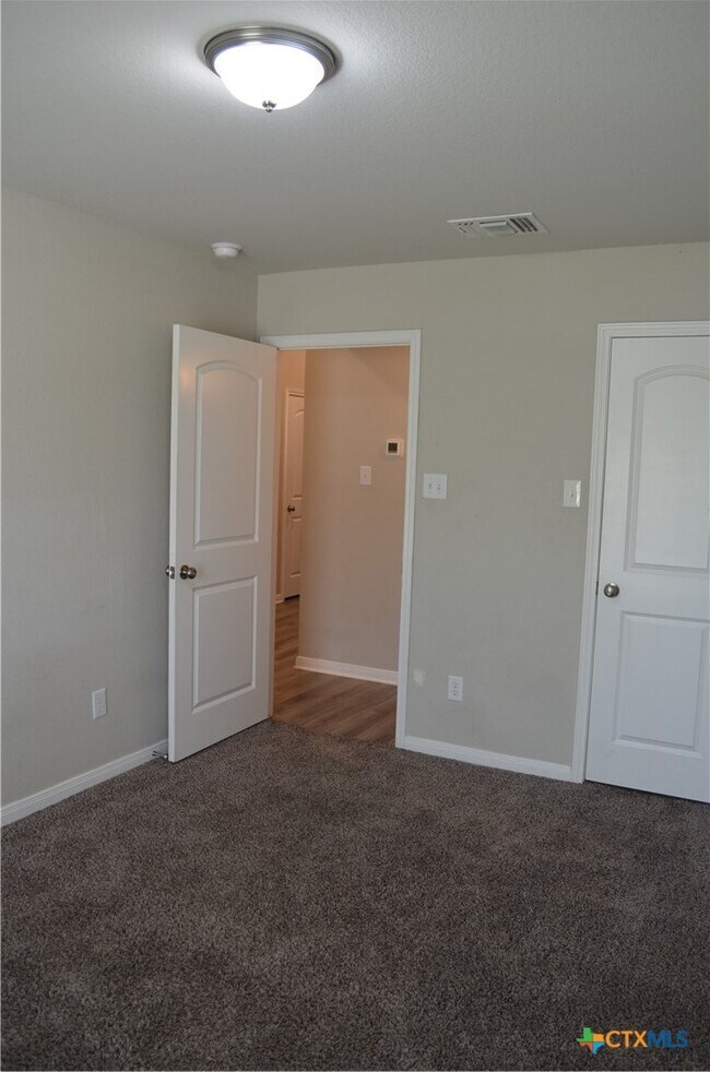 Building Photo - 3423 Addison St