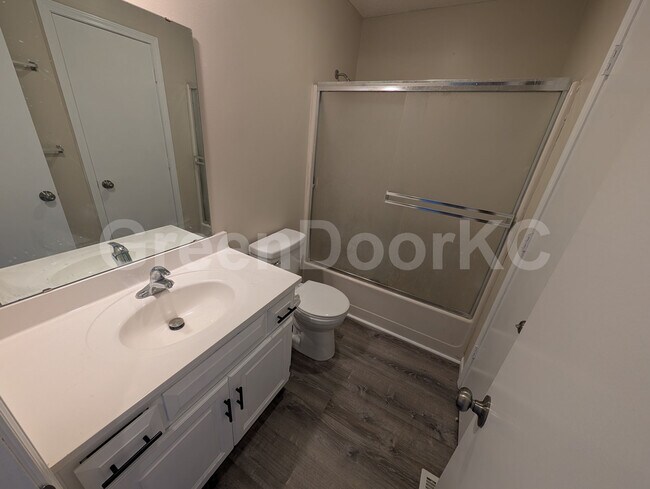 Building Photo - 13843 S Constance Ct