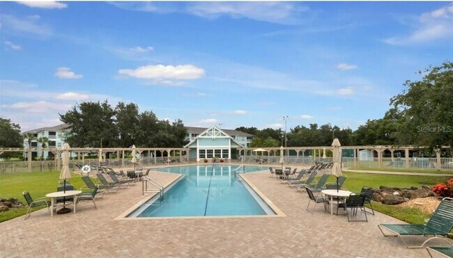 Building Photo - 19335 Water Oak Drive