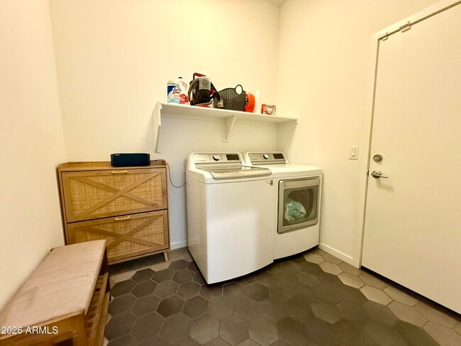 Building Photo - 14200 W Village Pkwy