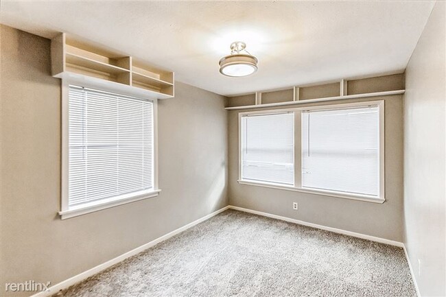 Building Photo - 4137 Woodfin St