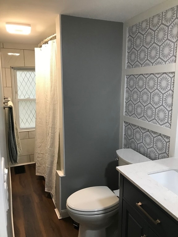 Building Photo - 9 Church St