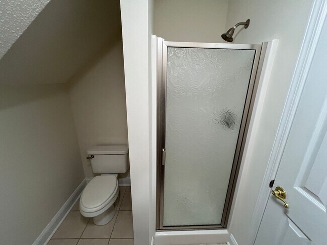 Building Photo - 154 Regency Dr