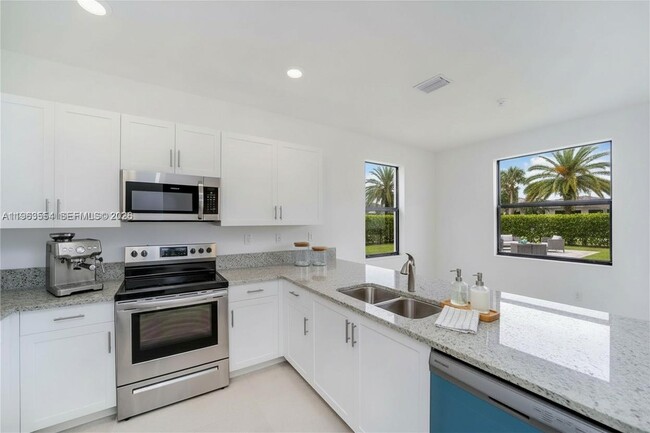 Building Photo - 244 NE 210th Way