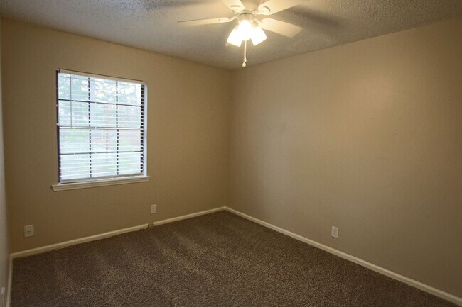 Building Photo - Delmar Dr. 2514/2516