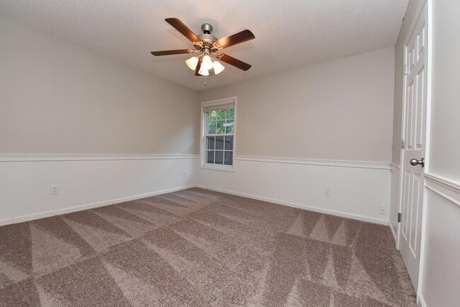 Building Photo - 1417 Faith Dr