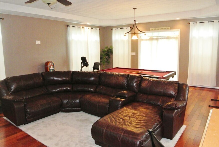 Building Photo - 2621 Meckley Ct