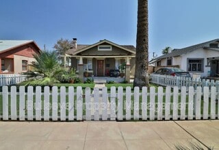 Building Photo - 1238 E McKinley St