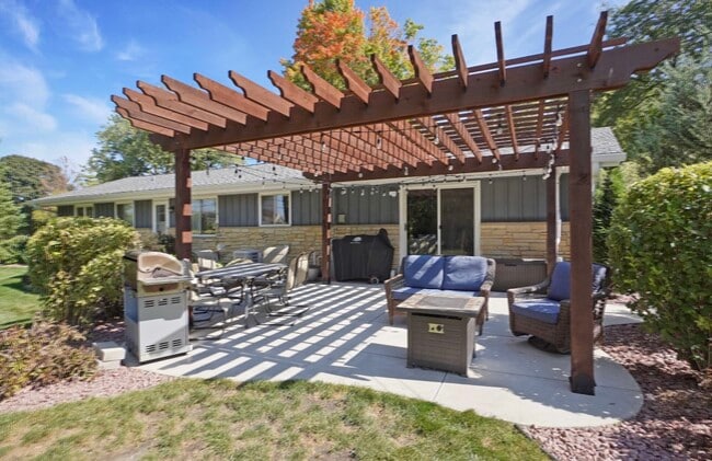 Patio - 4665 N 159th St