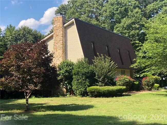 Building Photo - Room in Single Family Home on Ranson Rd
