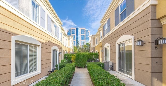 Building Photo - 3407 S Main St