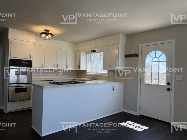 Building Photo - 3604 School Rd