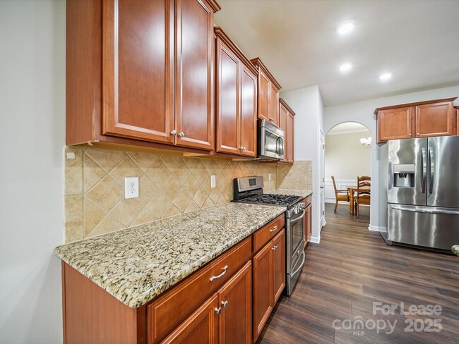 Building Photo - 10327 Rutledge Ridge Dr NW