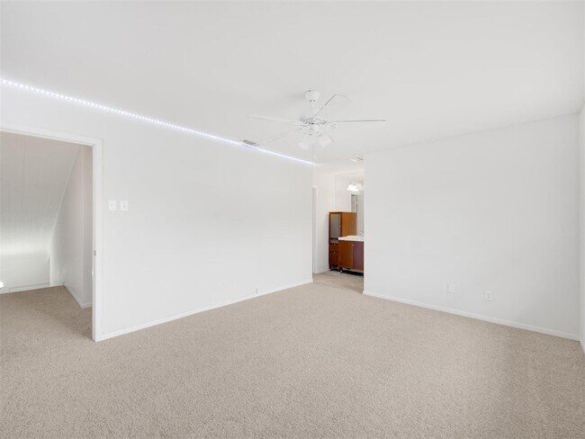 Building Photo - 7611 Woodthrush Dr