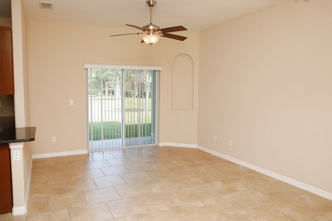 Building Photo - 142 Aston Grande Dr