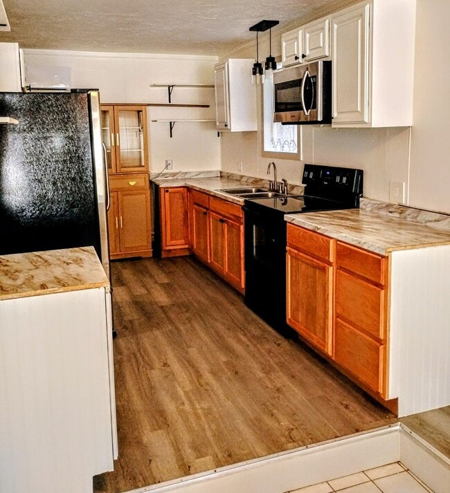 Building Photo - Daytona Beach Bungalow, with Guest House