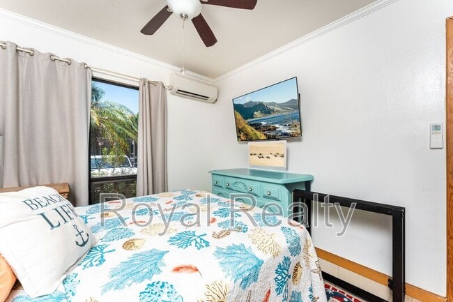 Building Photo - 15 Kulanihakoi St