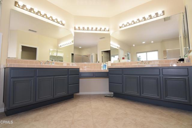 Building Photo - 28469 Horseshoe Cir