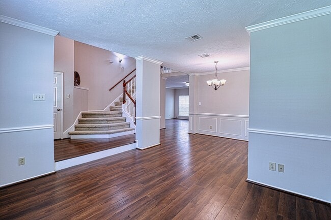Building Photo - 427 Birch Hill Dr
