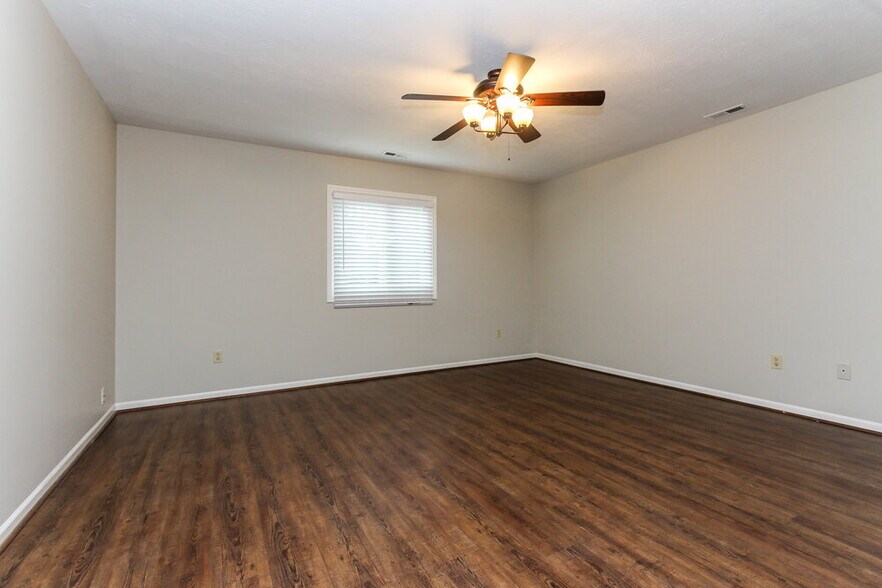 Building Photo - 9119 Lansburgh Ct