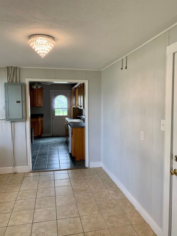 Building Photo - 3963 Oakleys Ln