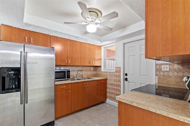 Building Photo - 1363 NW 66th Ave