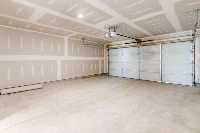 Building Photo - Brand New Construction in a Private Neighb...