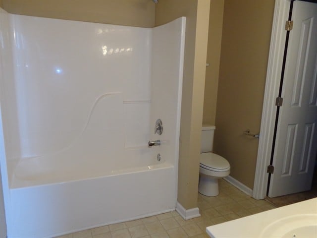 Building Photo - 3720 Southbend Dr