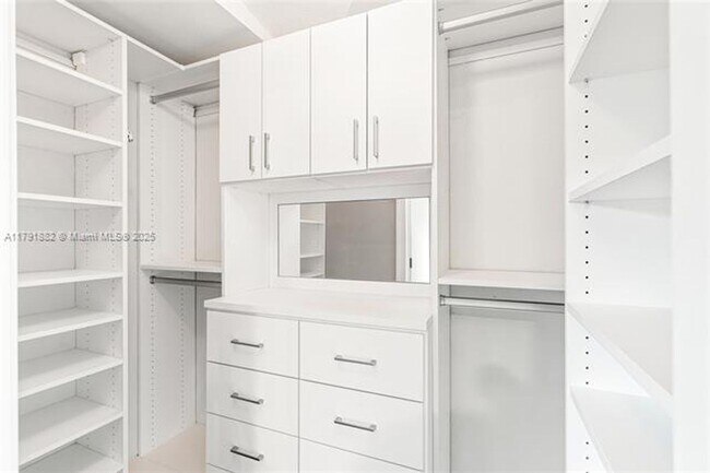 Building Photo - 3505 Crystal View Ct