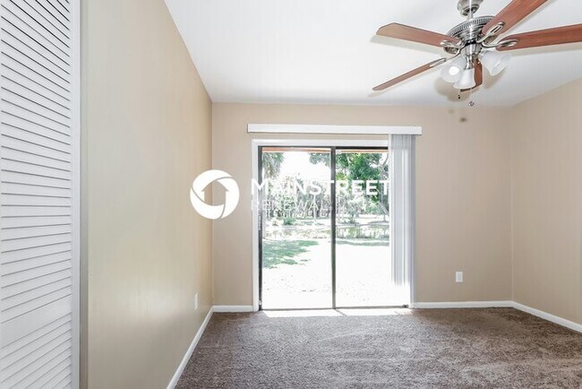 Building Photo - 3 Bedroom Pet-Friendly Home in Fort Pierce...