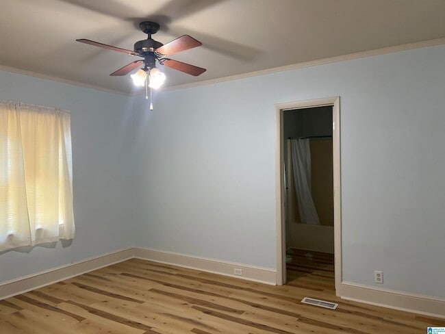 Building Photo - 605 North St E