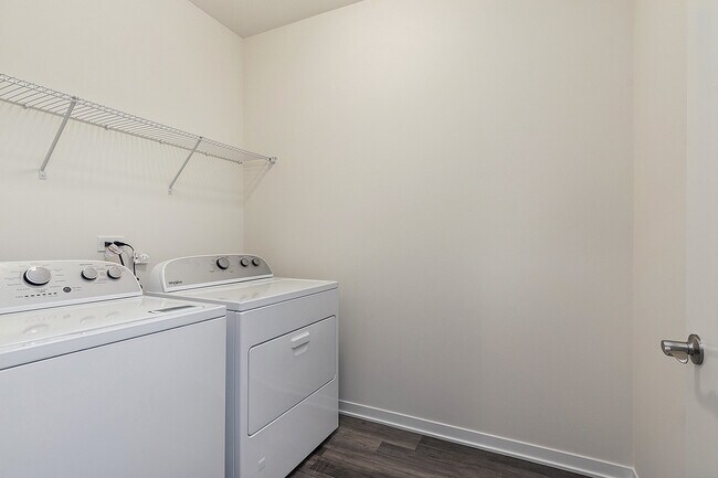 Building Photo - 42 Olympus Dr