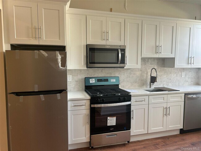 Building Photo - 88-23 85th St