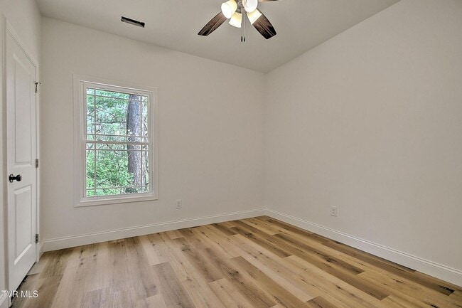 Building Photo - 703 Swadley Rd