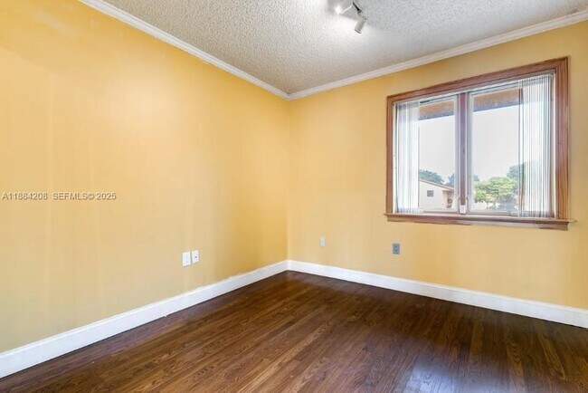 Building Photo - 6691 SW 137th Ct