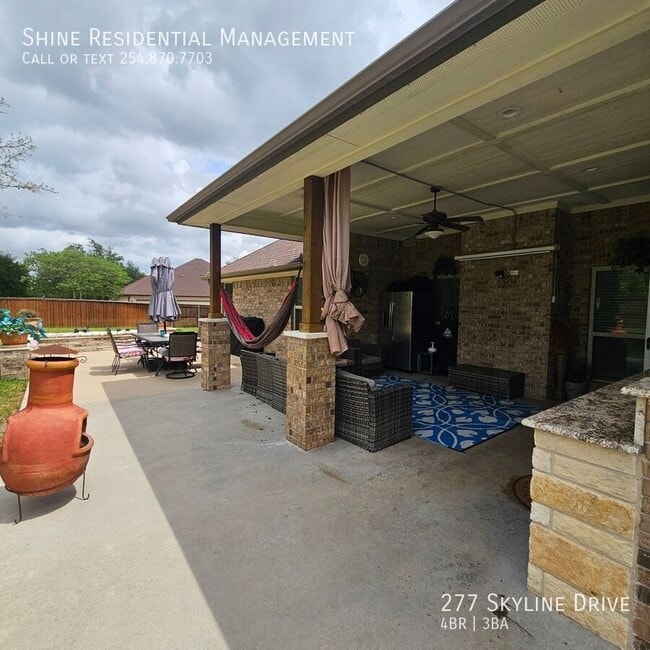 Building Photo - 277 Skyline Dr