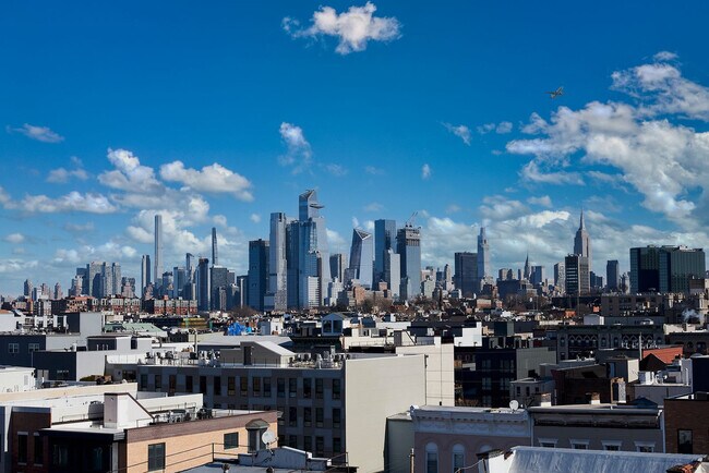 Building Photo - 1b Marshall Dr