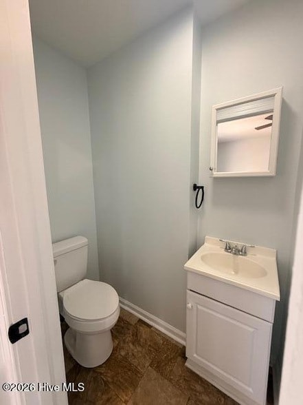 Building Photo - 309 Country Club Ln